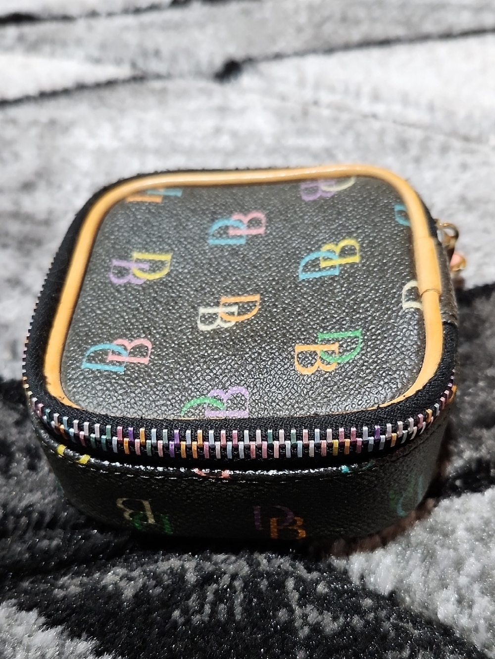 VINTAGE DOONEY & BOURKE MINI RAINBOW MONOGRAM HEART-SHAPE CHARM TRAVEL JEWELRY B - Picture 6 of 15